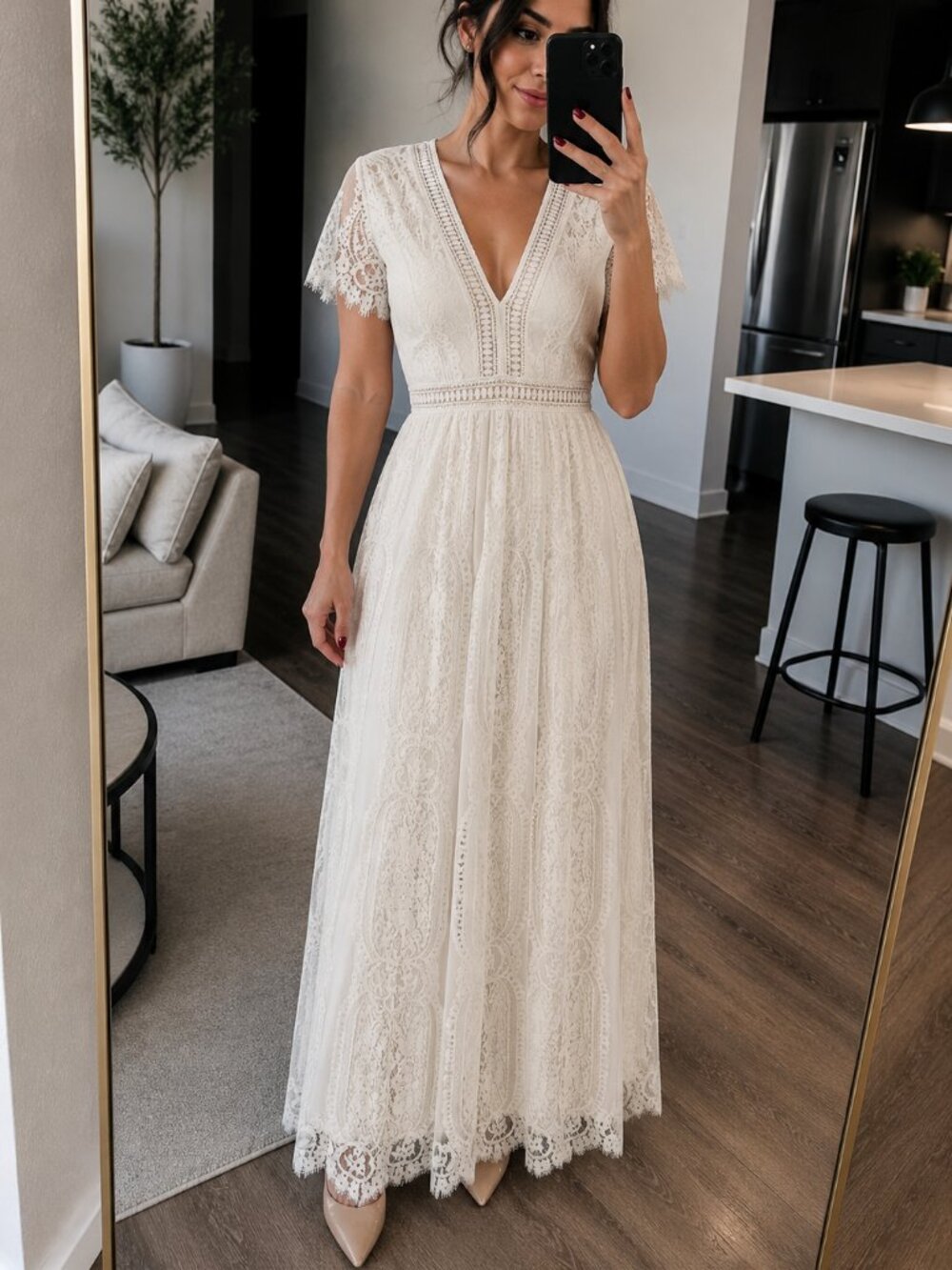 Elegant Lace Maxi Dress in Ivory